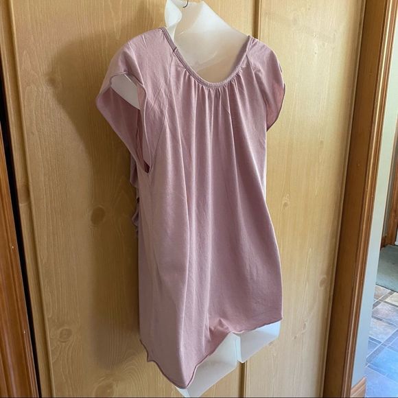 UO Kimchi Blue • Dusty Rose Frill Front Tee - Picture 12 of 15